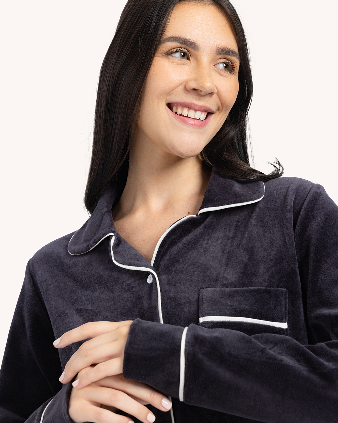 بيجاما حريمي كلاسيك قطيفة