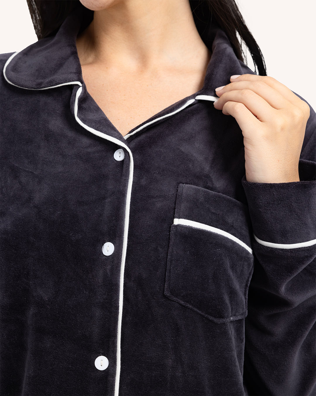 بيجاما حريمي كلاسيك قطيفة