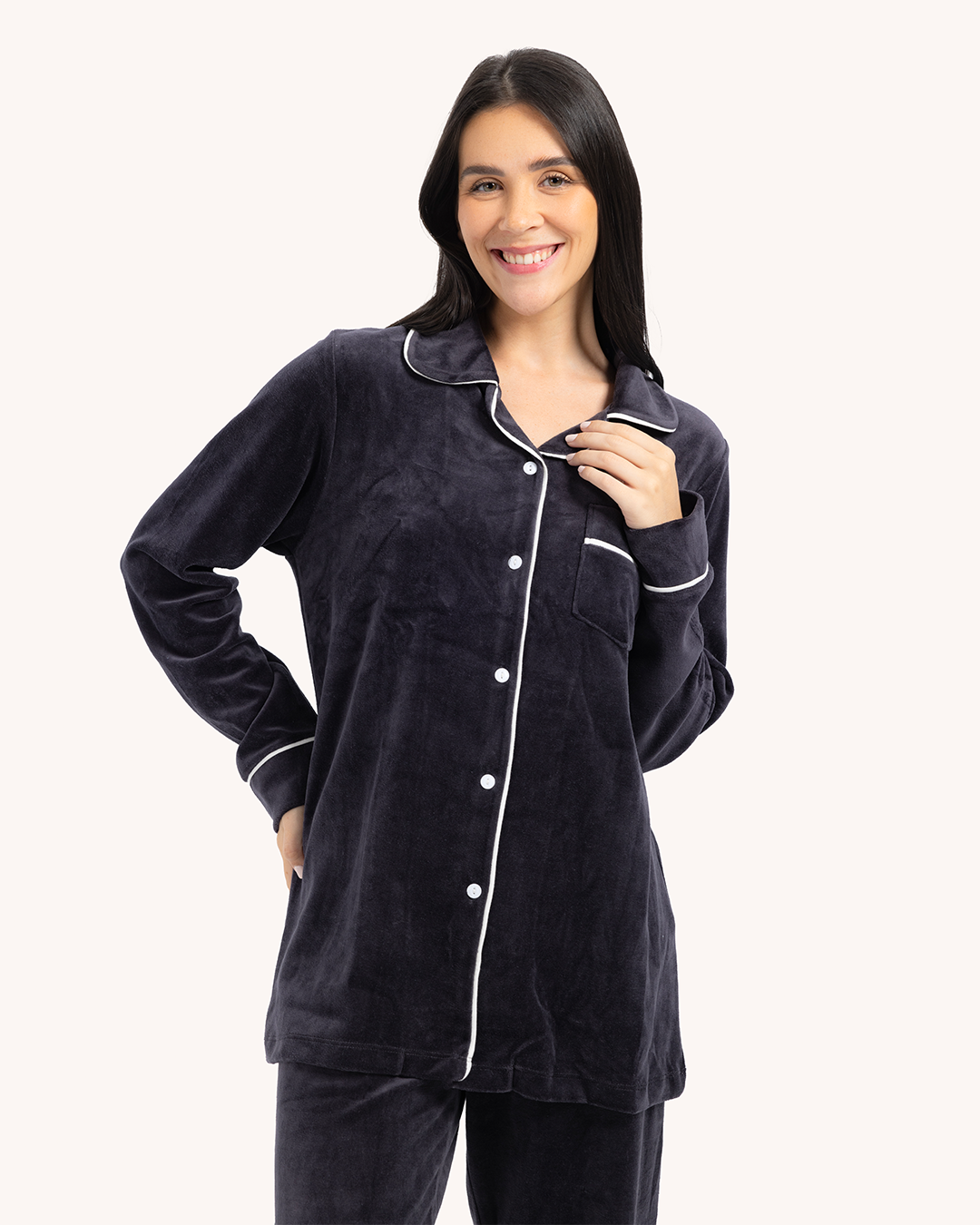 بيجاما حريمي كلاسيك قطيفة