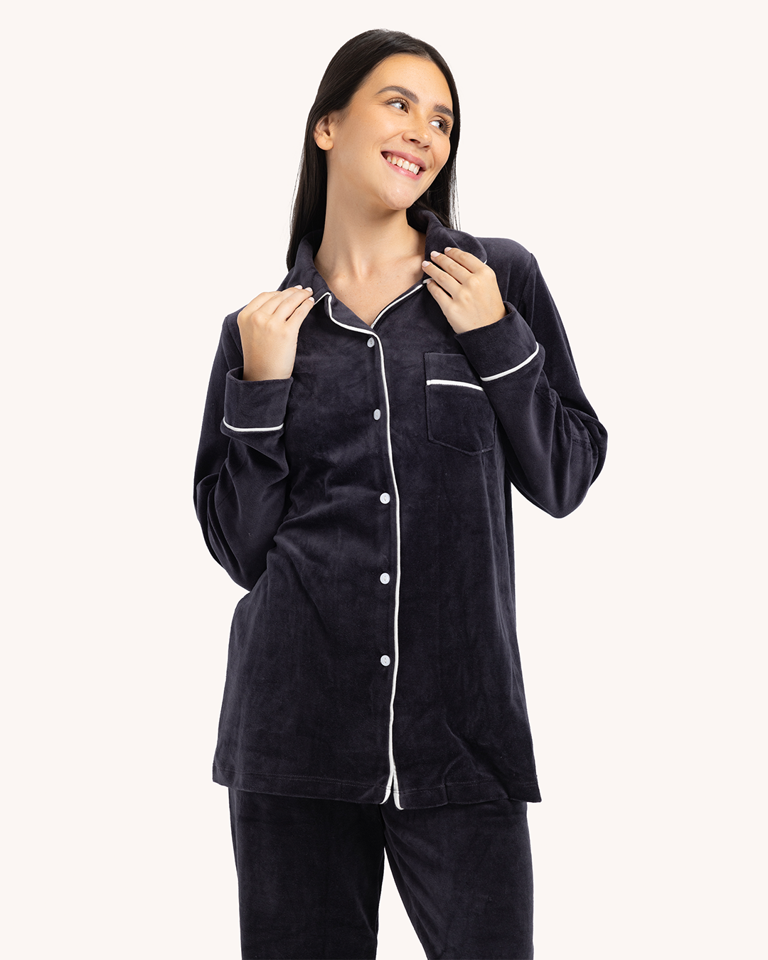 بيجاما حريمي كلاسيك قطيفة