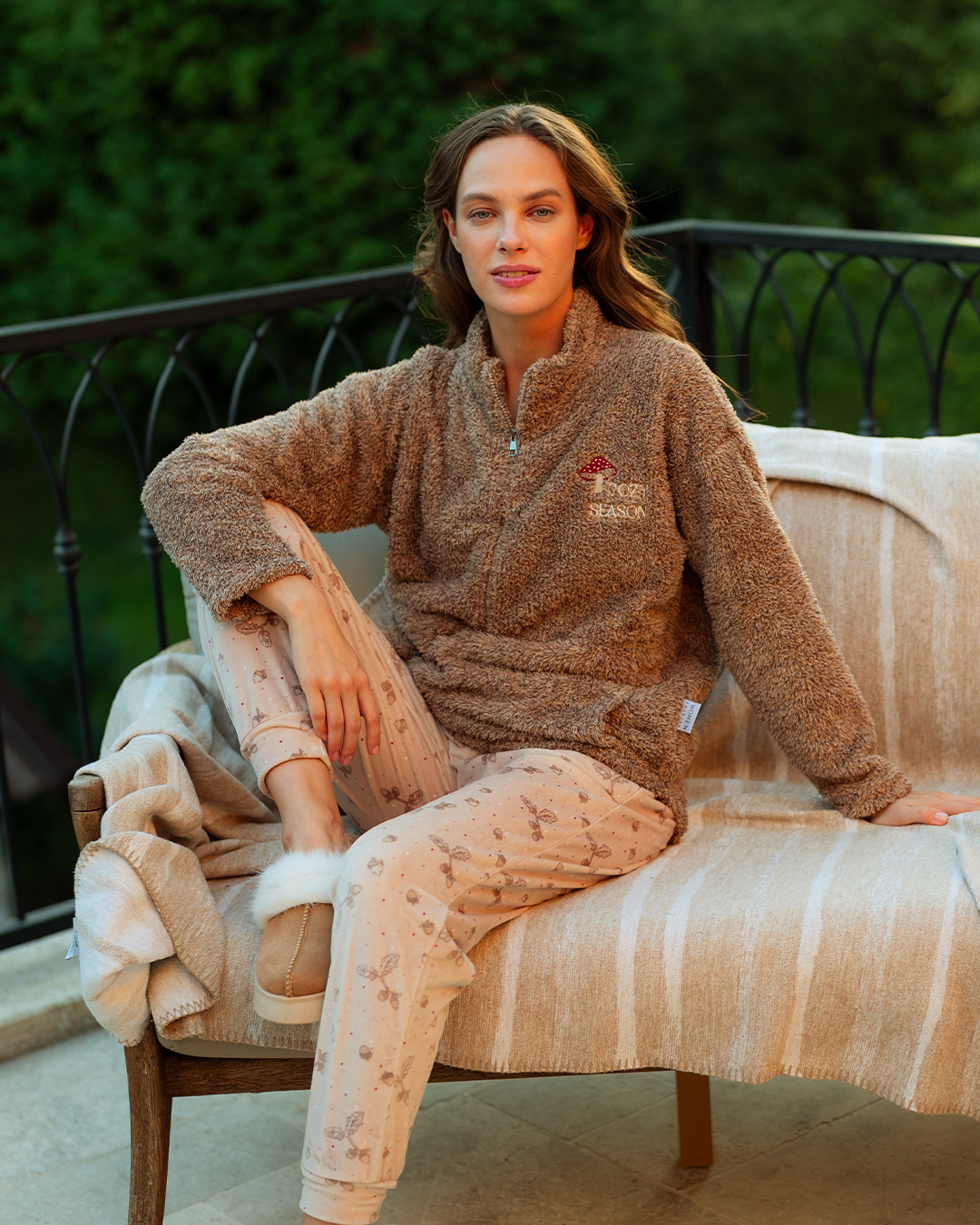 بيجاما بنطلون قطيفه موسم دافئ