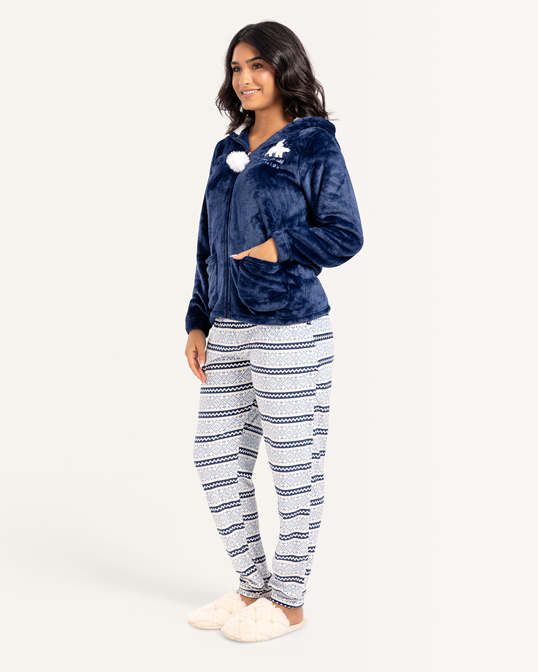 Baby it's cold outside بيجاما حريمي جاكت