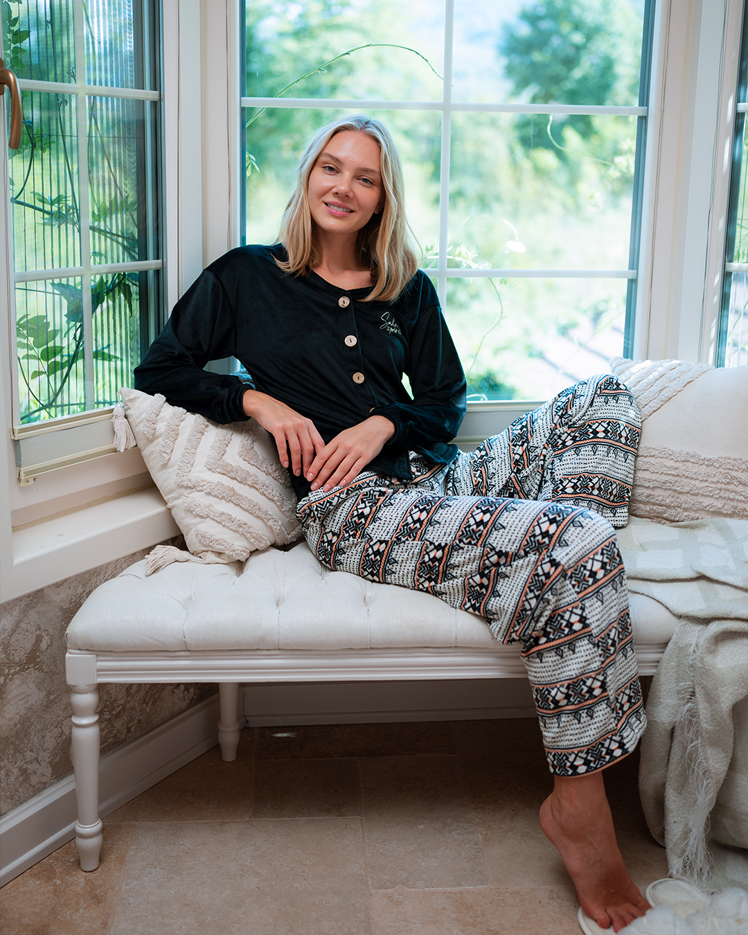 بيجاما بزراير و بنطلون مطبوع