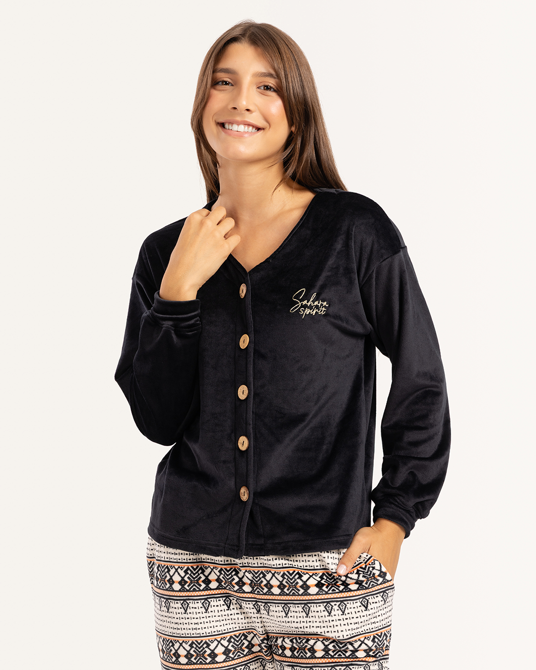 بيجاما بزراير و بنطلون مطبوع