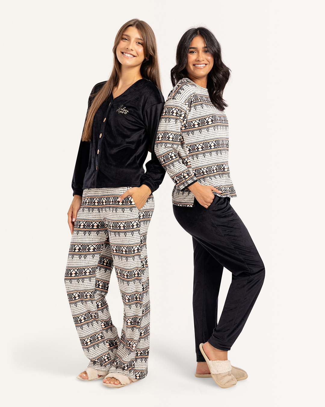 بيجاما بزراير و بنطلون مطبوع