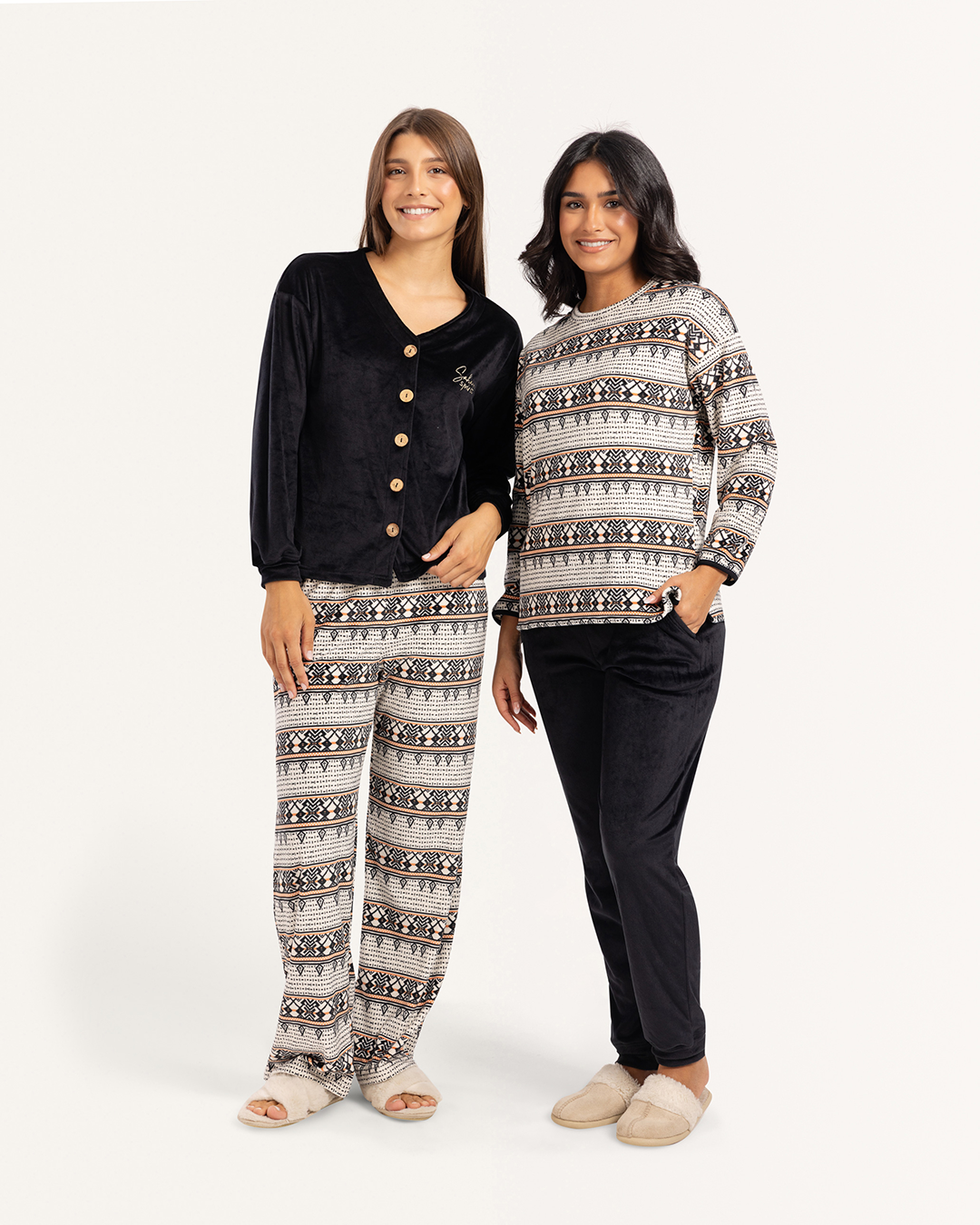 بيجاما كُم طويل طباعه اندلسيه