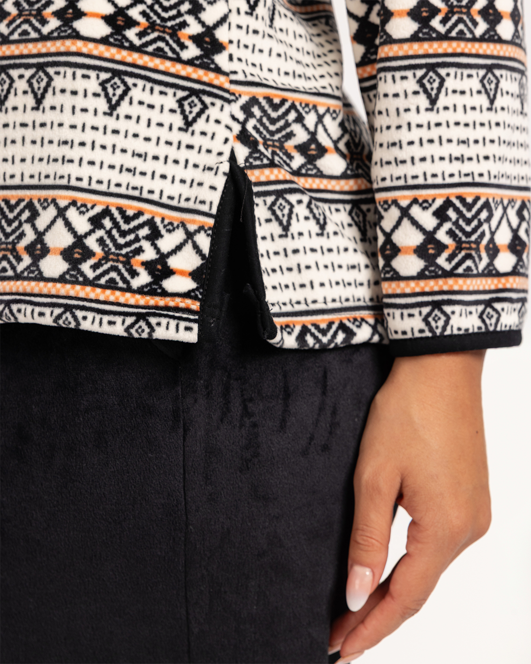 بيجاما كُم طويل طباعه اندلسيه