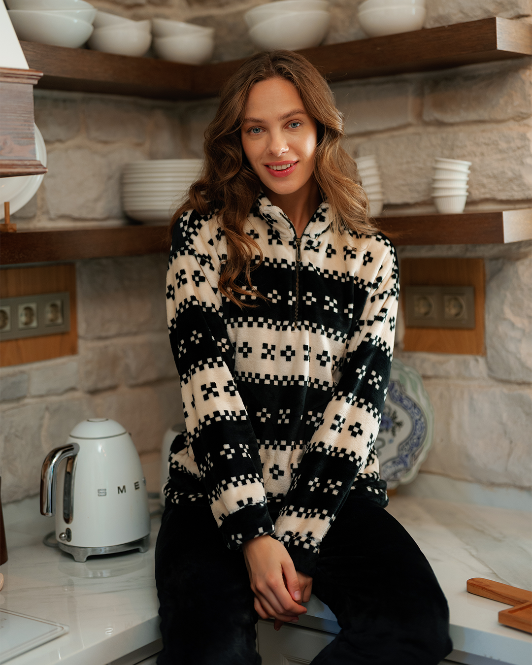 High Collar Pajama White and Black