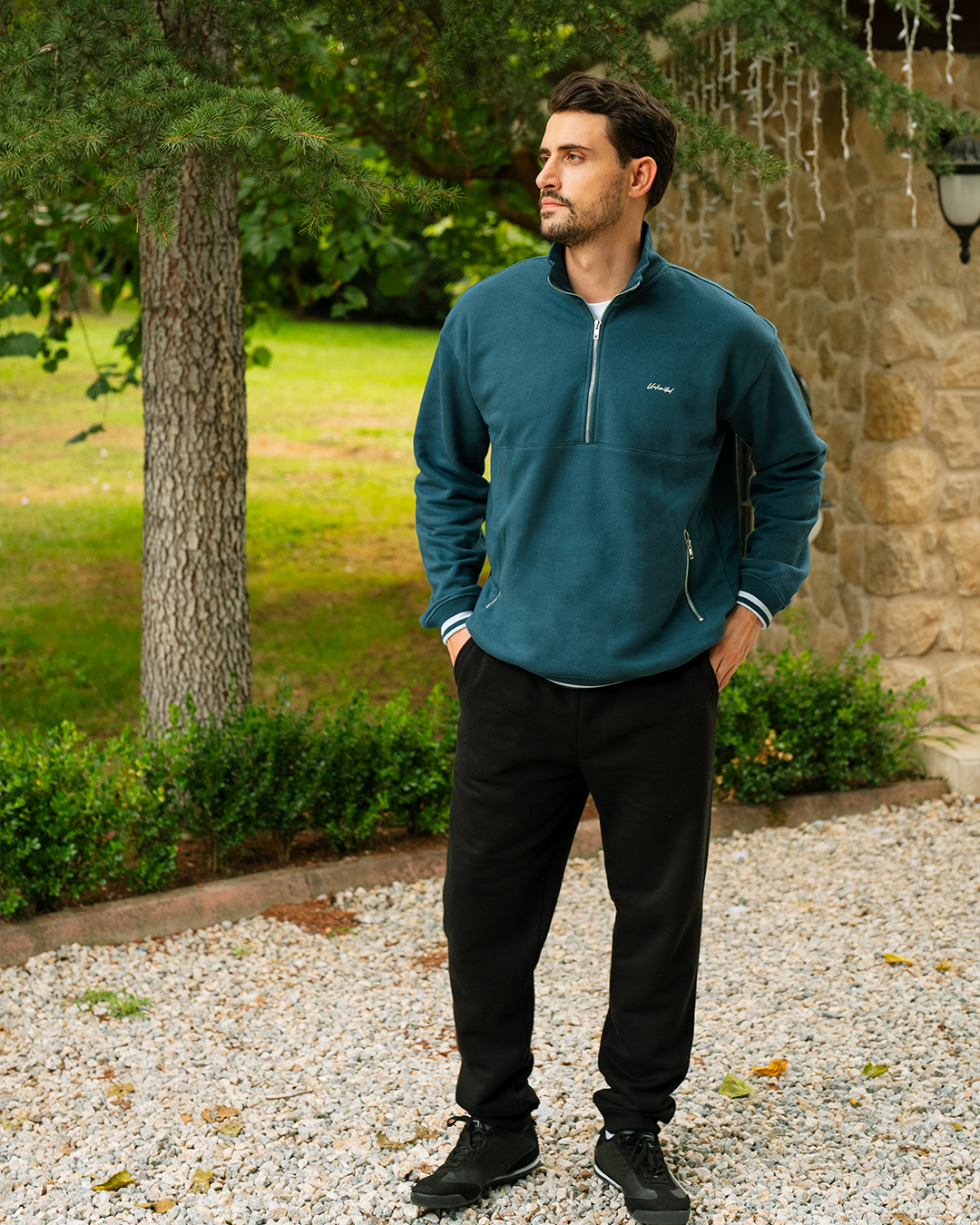 بيجاما رجالى بكم و قصه عند الصدر