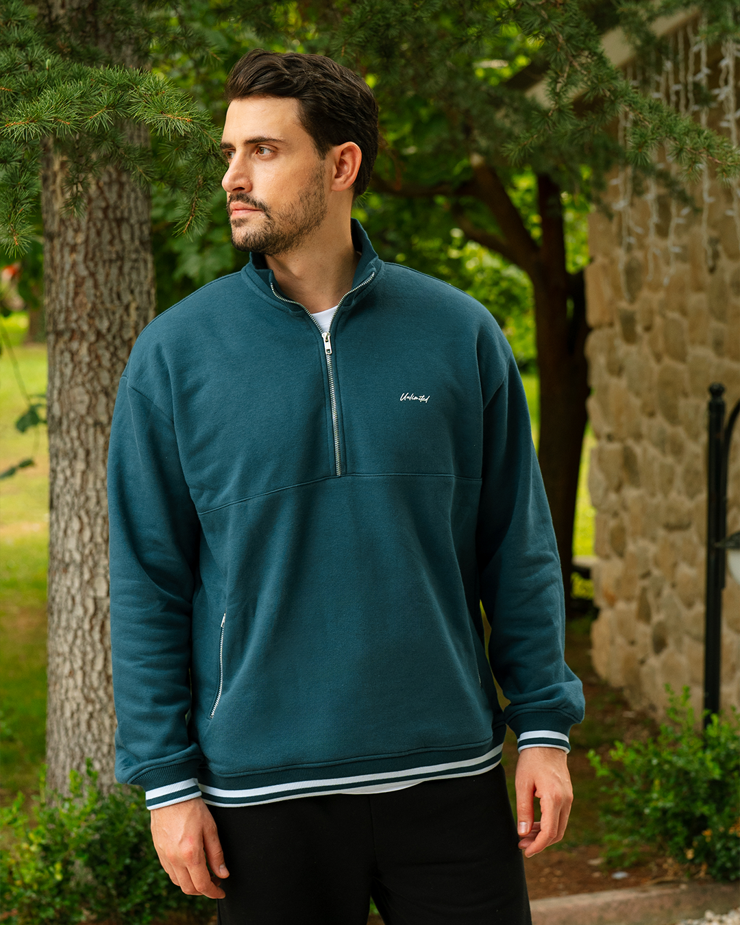 بيجاما رجالى بكم و قصه عند الصدر