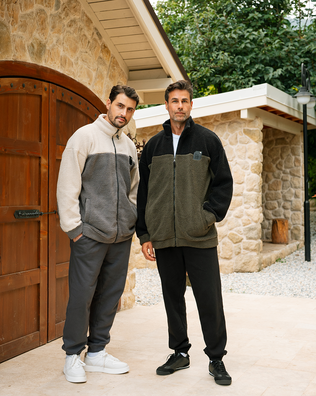 بيجاما بنطلون ميلتون و توب بكم طويل و قصه عند الصدر