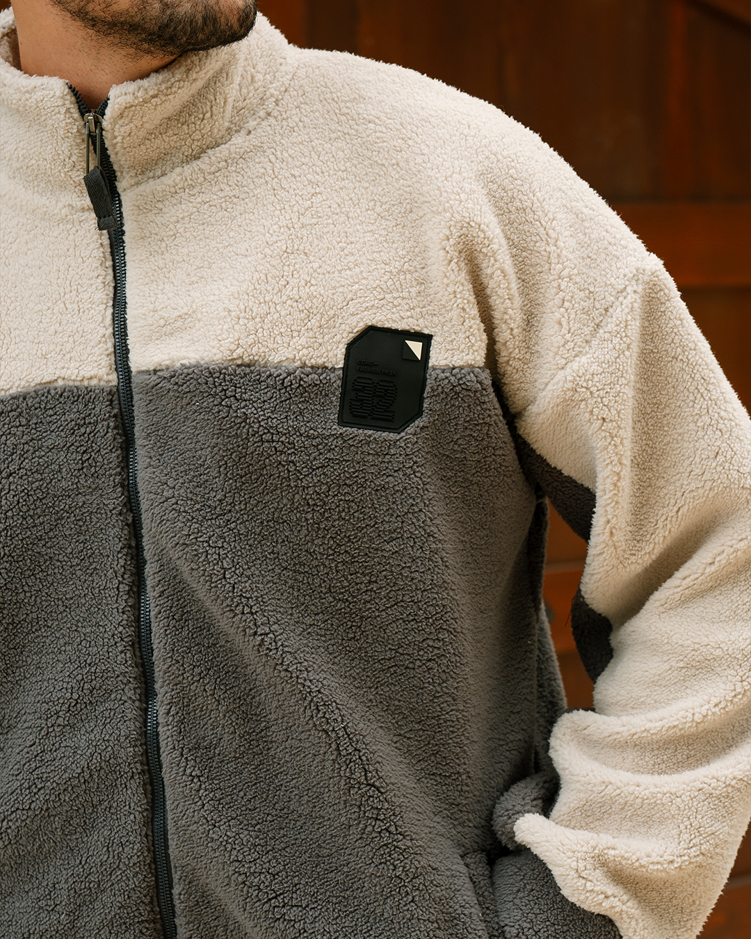 بيجاما بنطلون ميلتون و توب بكم طويل و قصه عند الصدر