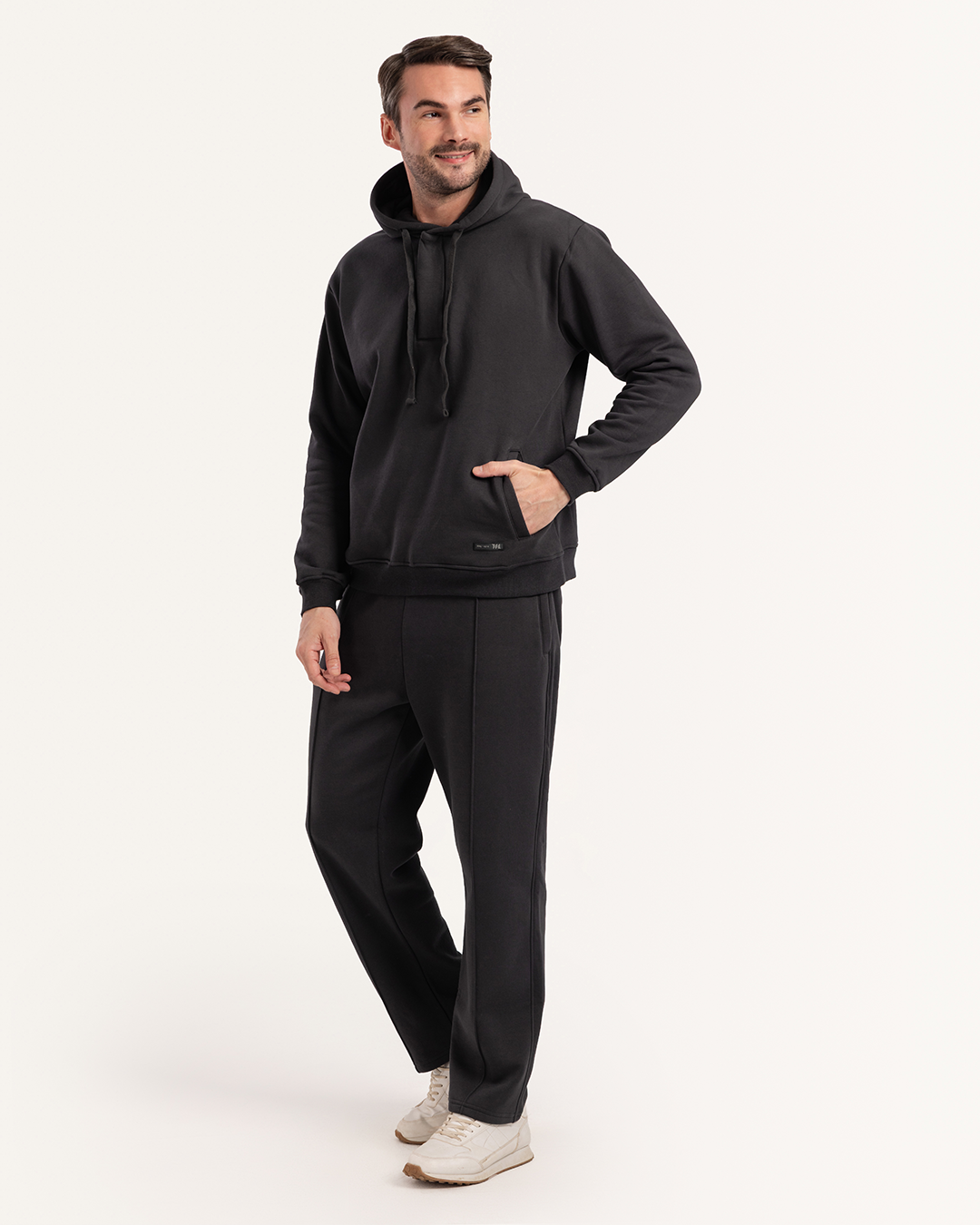 طقم رياضي ميلتون