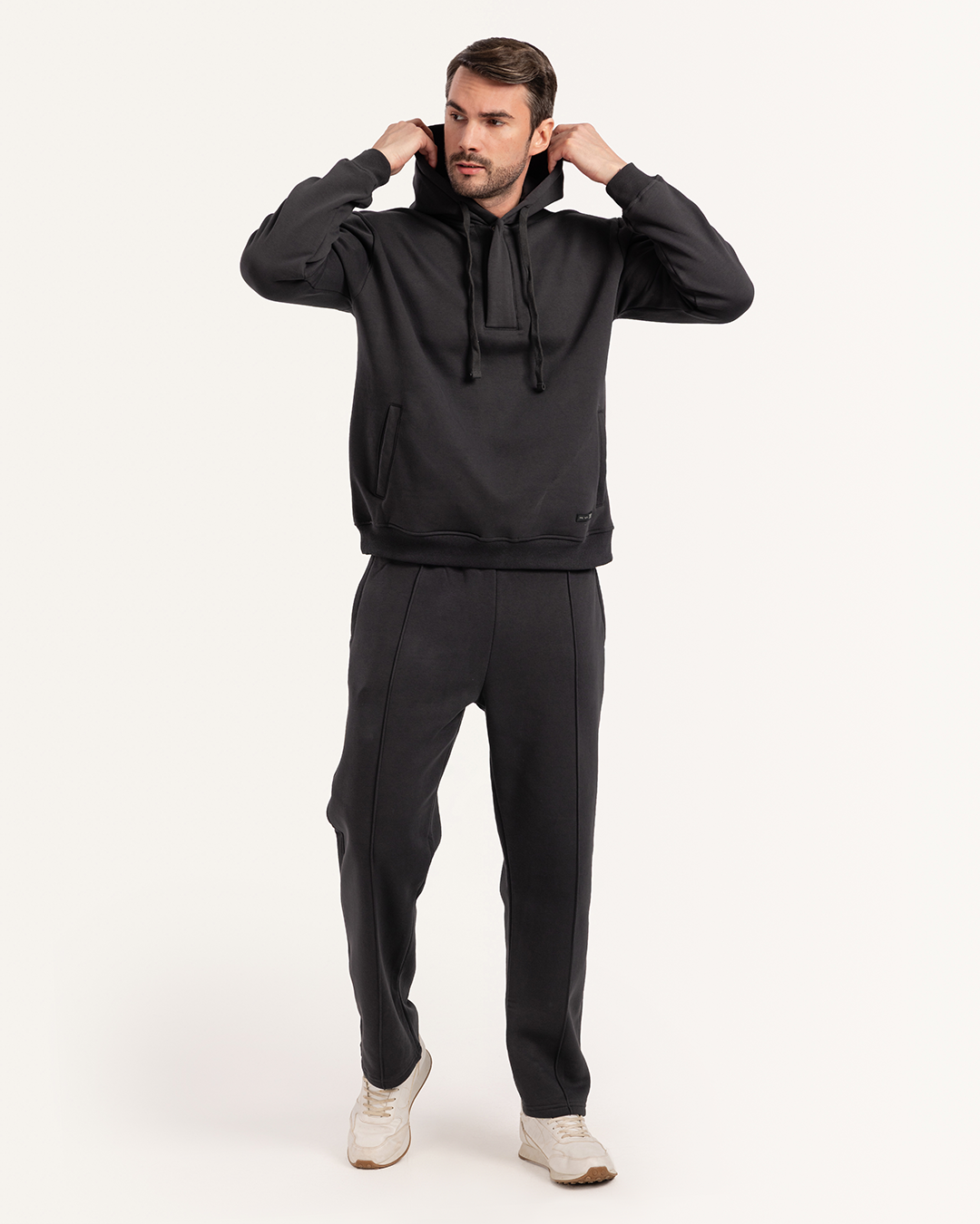 طقم رياضي ميلتون