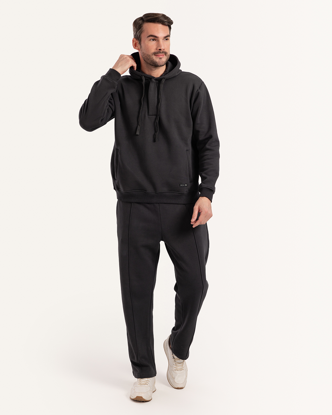 طقم رياضي ميلتون