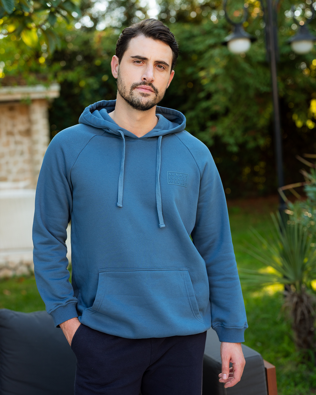 بيجاما بكابيشوه  النظر الي الامام