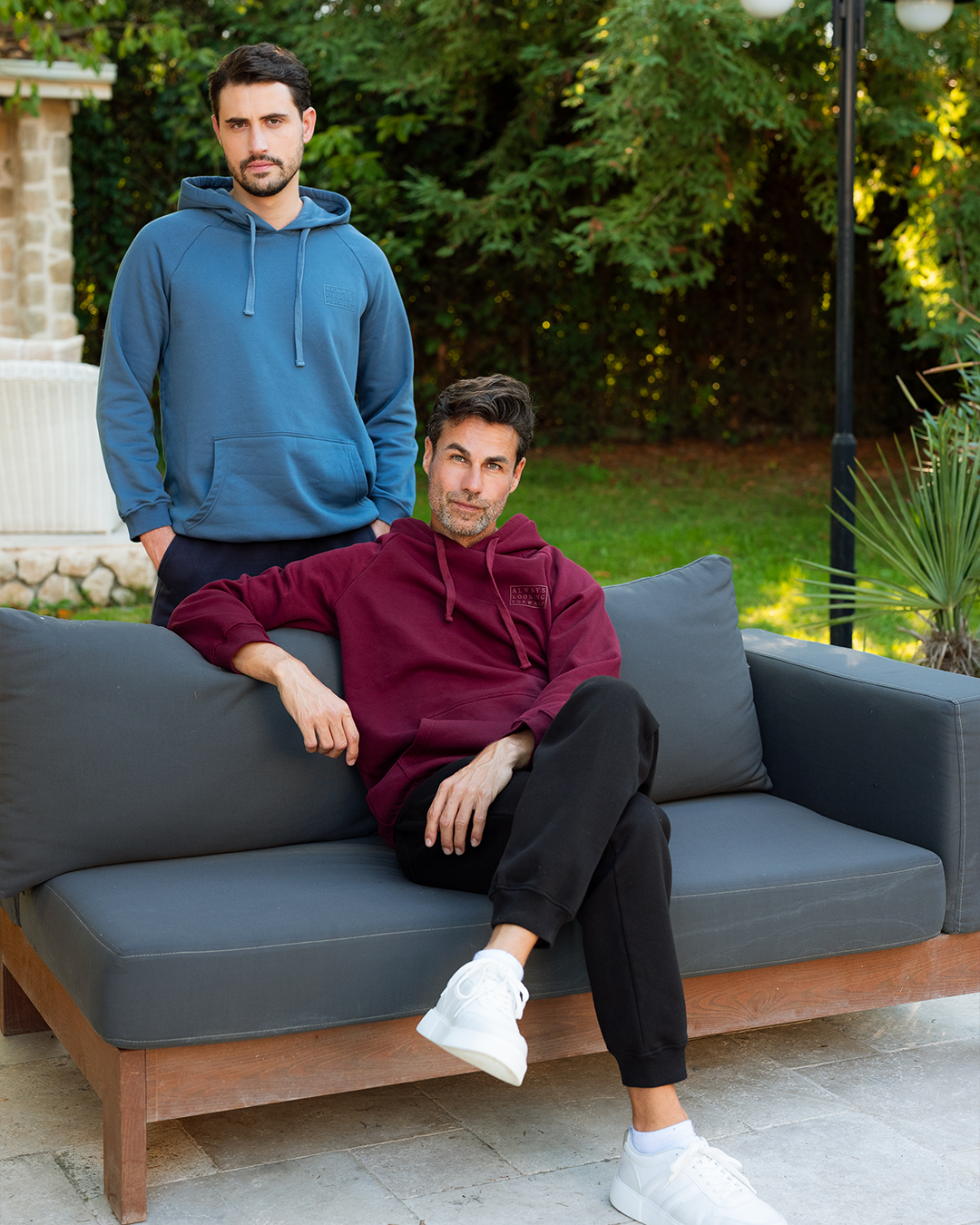 بيجاما بكابيشوه  النظر الي الامام