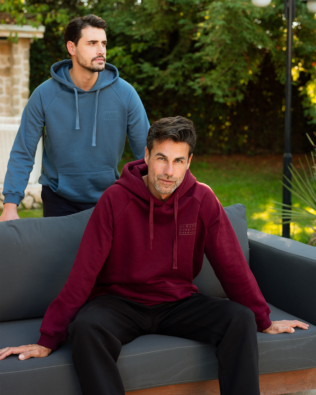 بيجاما بكابيشوه  النظر الي الامام