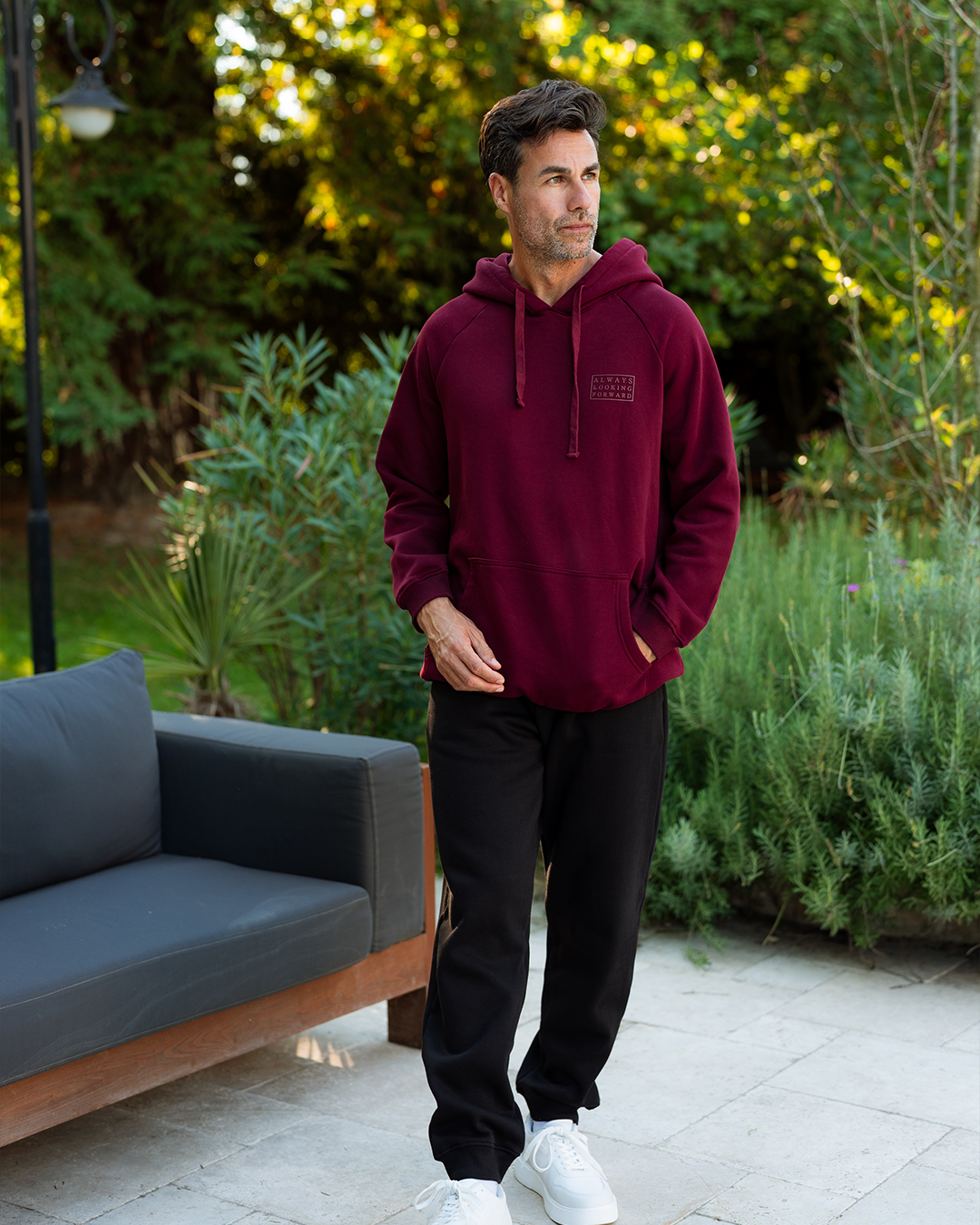 بيجاما بكابيشوه  النظر الي الامام