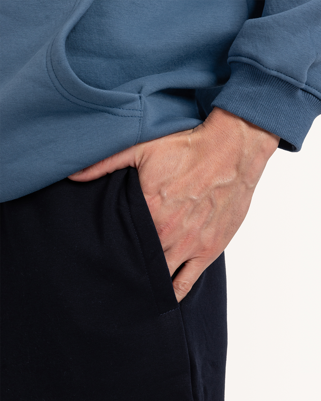 بيجاما بكابيشوه  النظر الي الامام