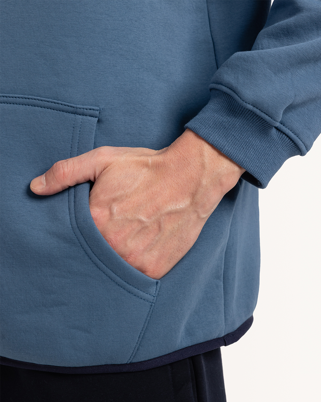 بيجاما بكابيشوه  النظر الي الامام