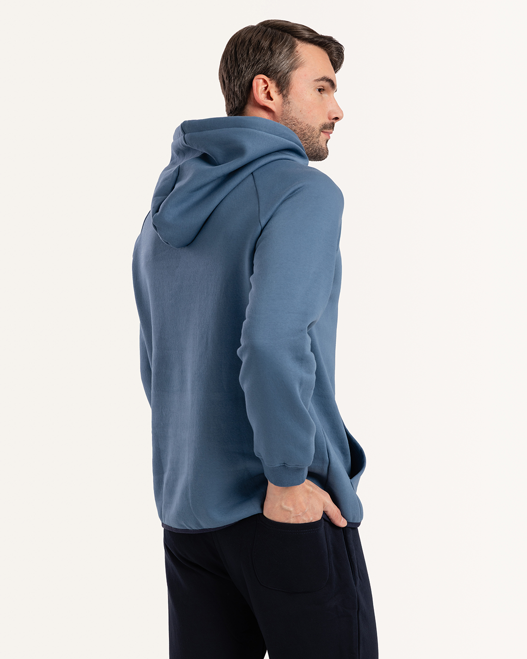 بيجاما بكابيشوه  النظر الي الامام