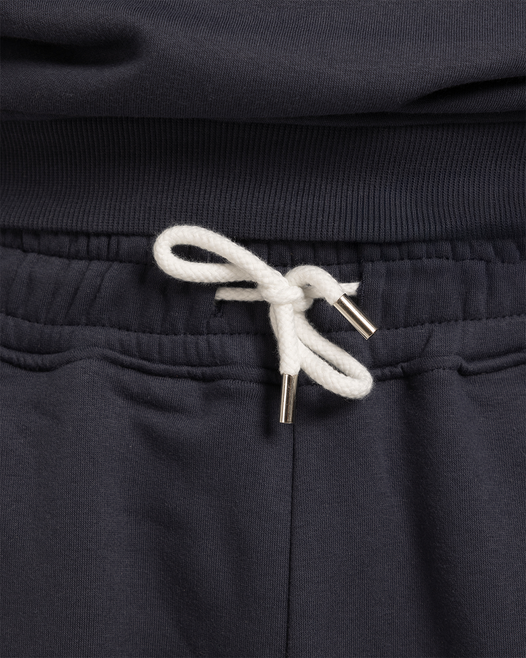 طقم رياضي سوستة و كولة