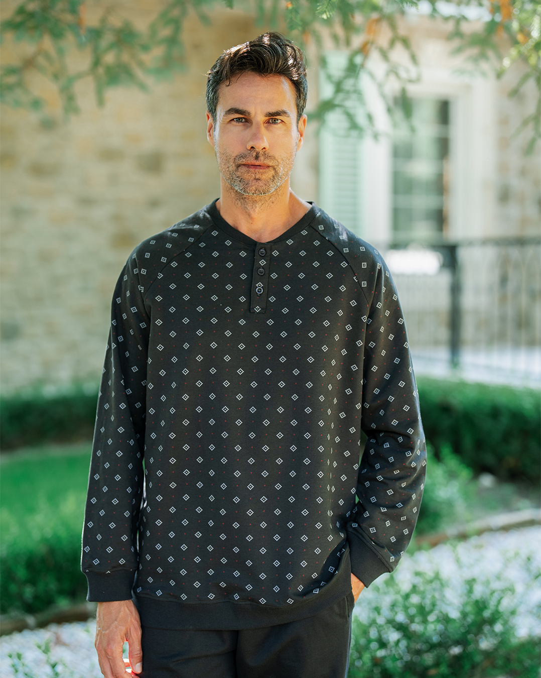 بيجاما بكم و بنطلون اشكال هندسيه صغيره