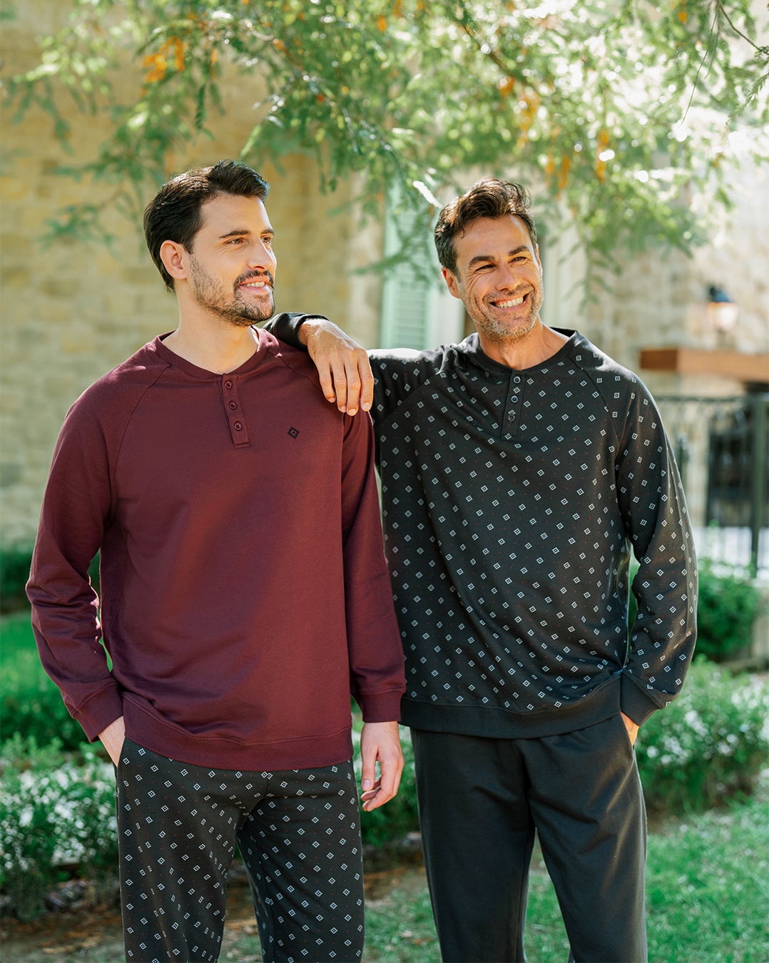 بيجاما بكم و بنطلون اشكال هندسيه صغيره