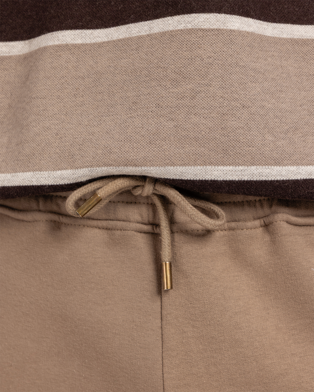 بيجاما توب مقلم و بنطلون بقصه مستقيمه