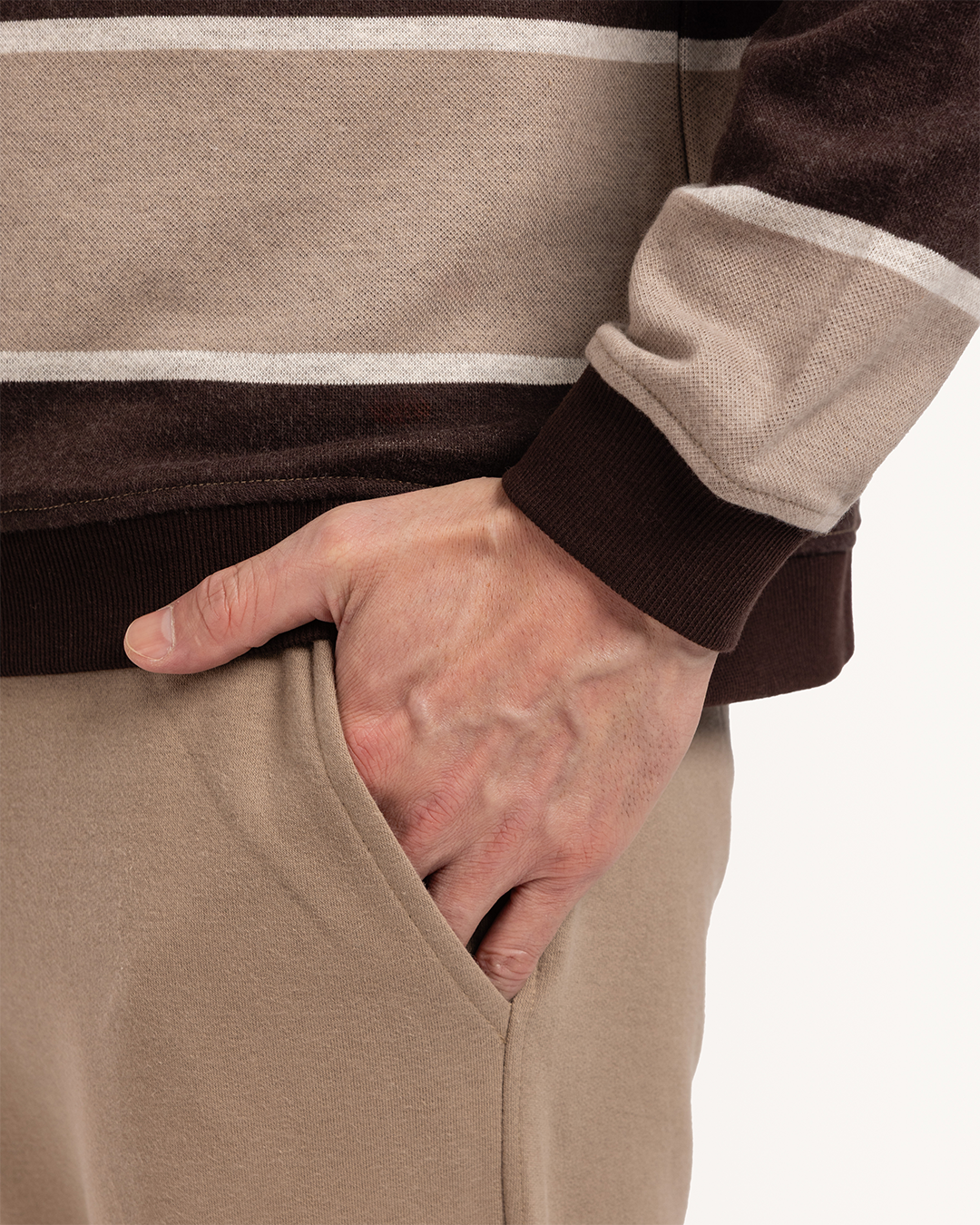 بيجاما توب مقلم و بنطلون بقصه مستقيمه