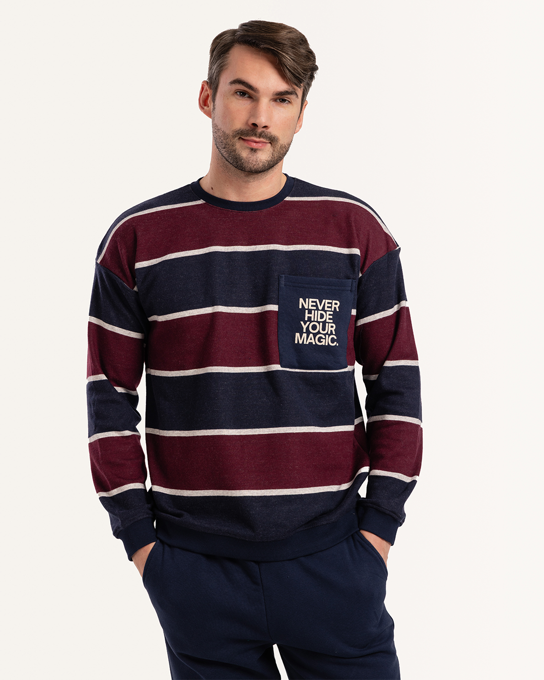 بيجاما توب مقلم و بنطلون بقصه مستقيمه