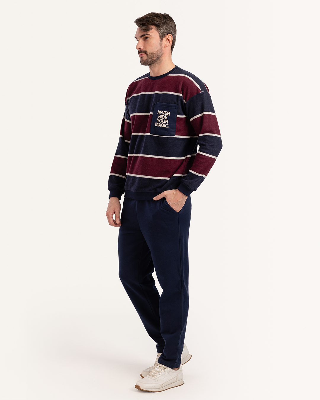 بيجاما توب مقلم و بنطلون بقصه مستقيمه