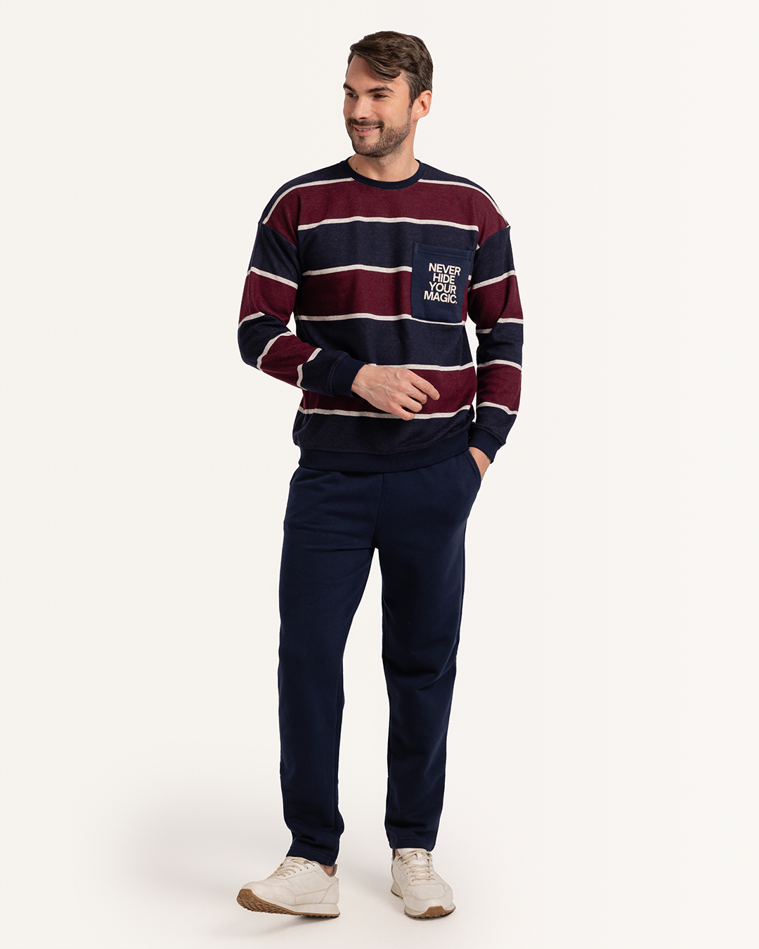 بيجاما توب مقلم و بنطلون بقصه مستقيمه