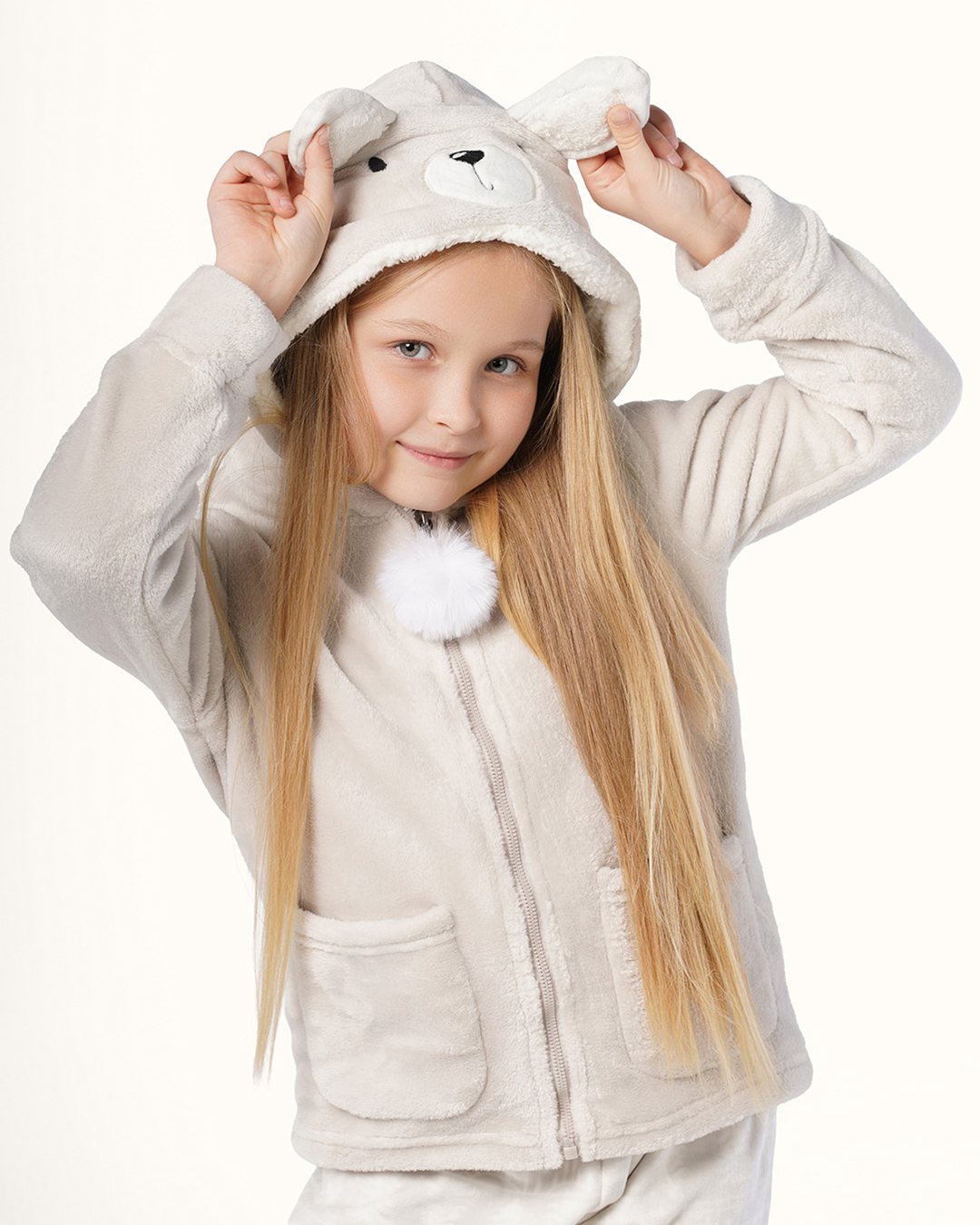 بيجاما قطيفه بكابيشون دب