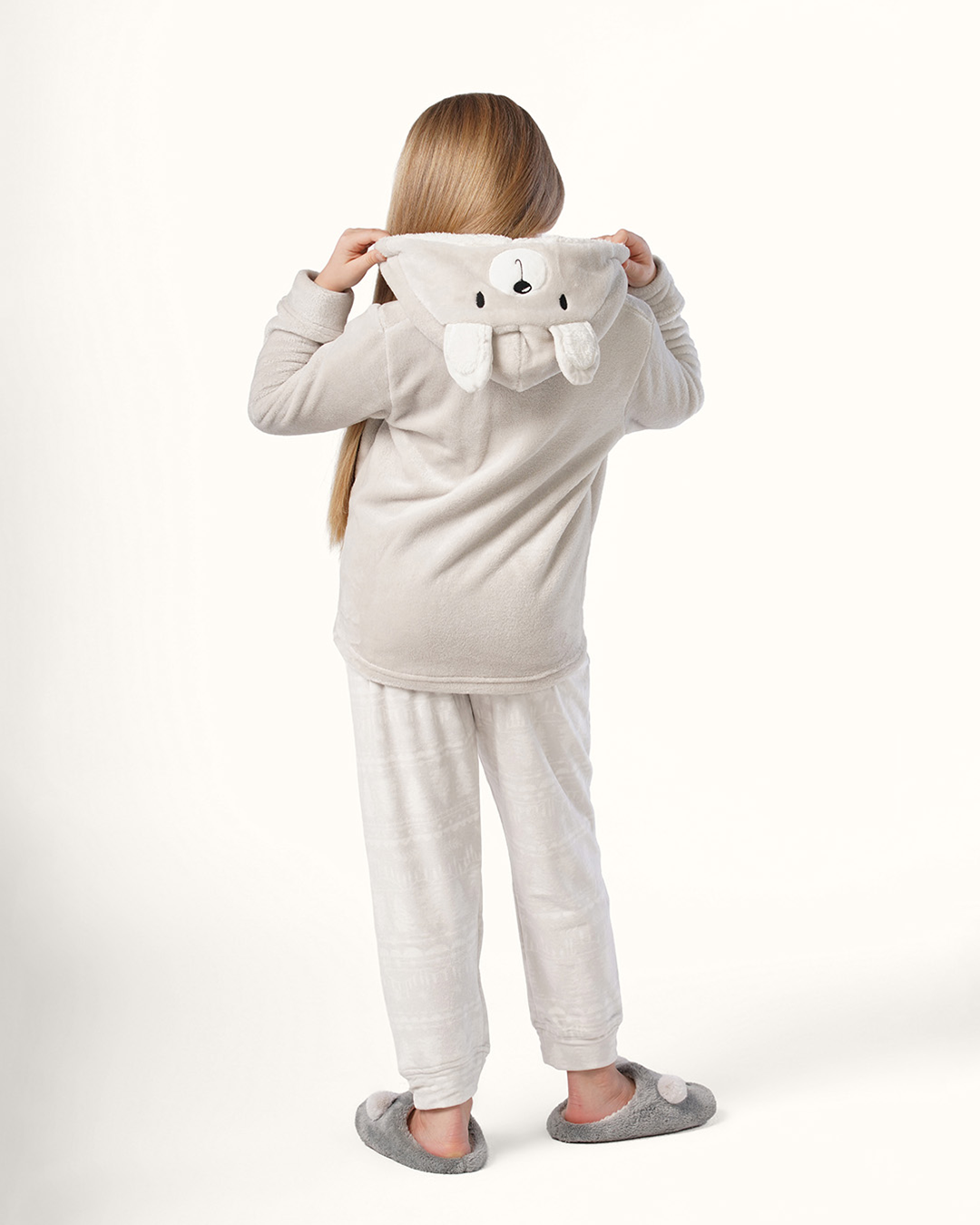 بيجاما قطيفه بكابيشون دب