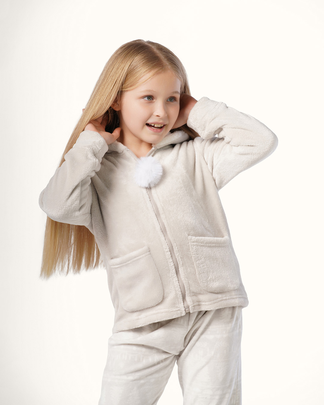 بيجاما قطيفه بكابيشون دب