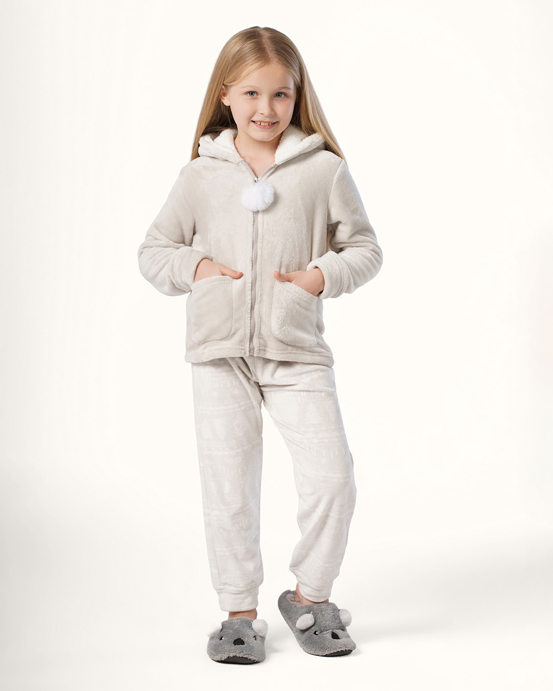 بيجاما قطيفه بكابيشون دب