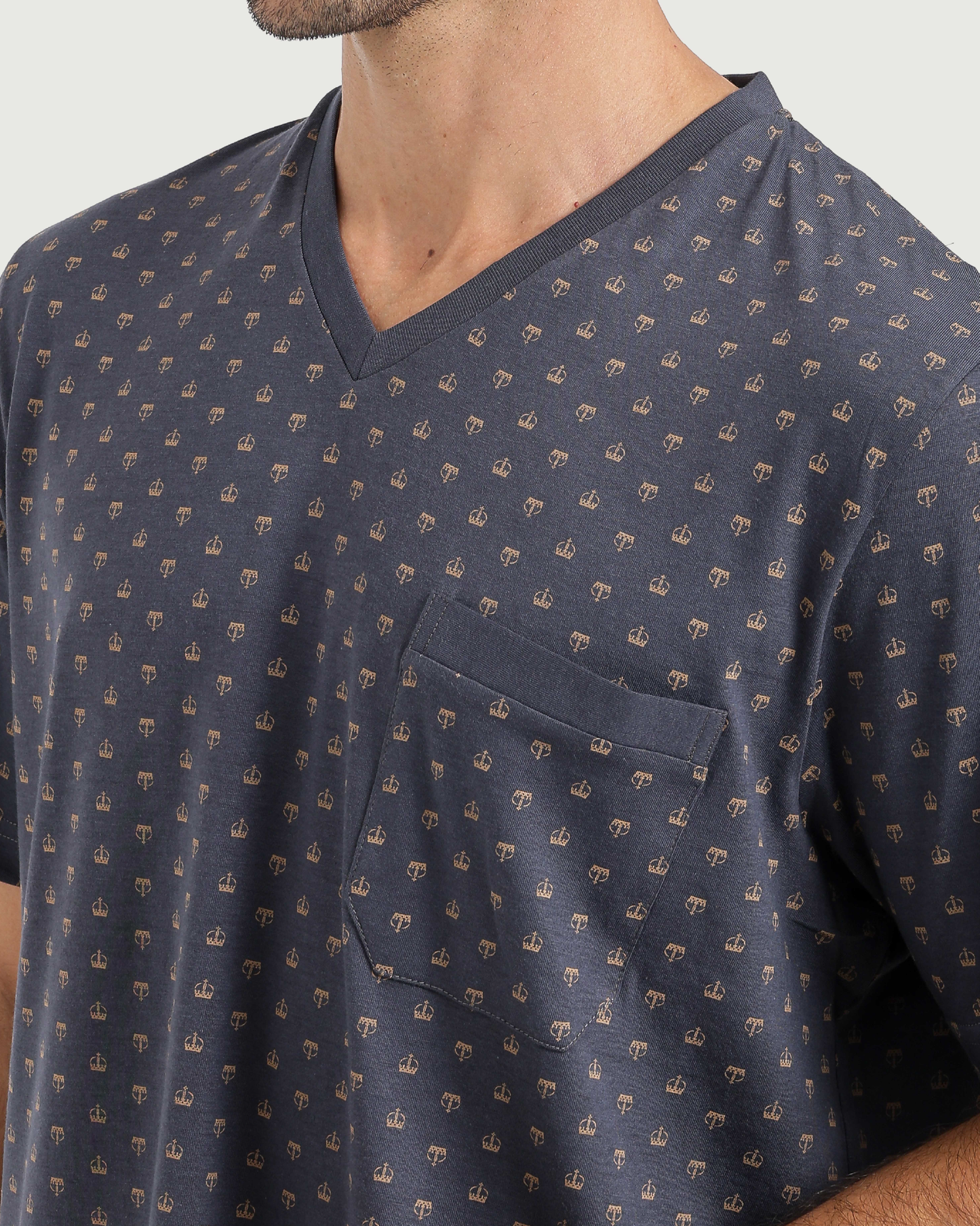 Classic men's look with crown pajamas