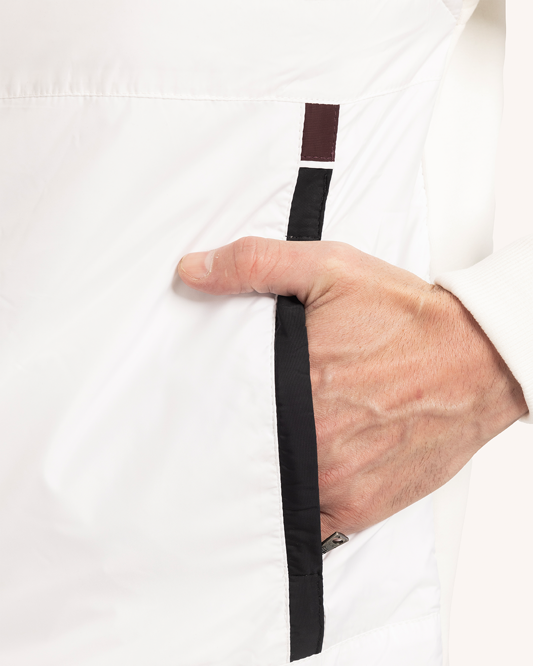 ترينج رجالى ياقة سوستة