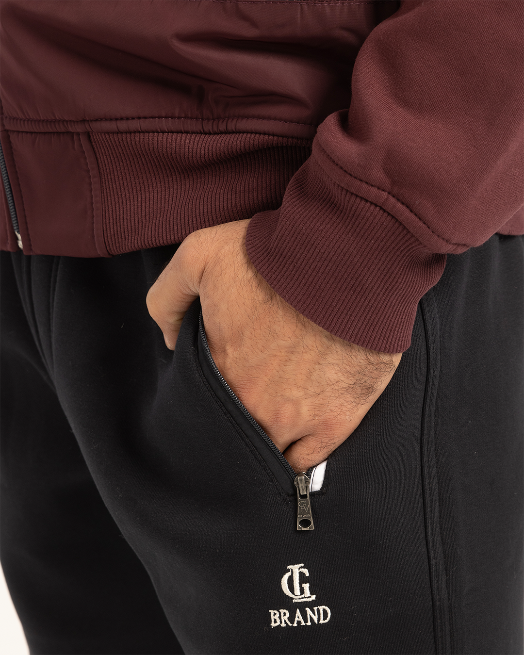 ترينج رجالى ياقة سوستة