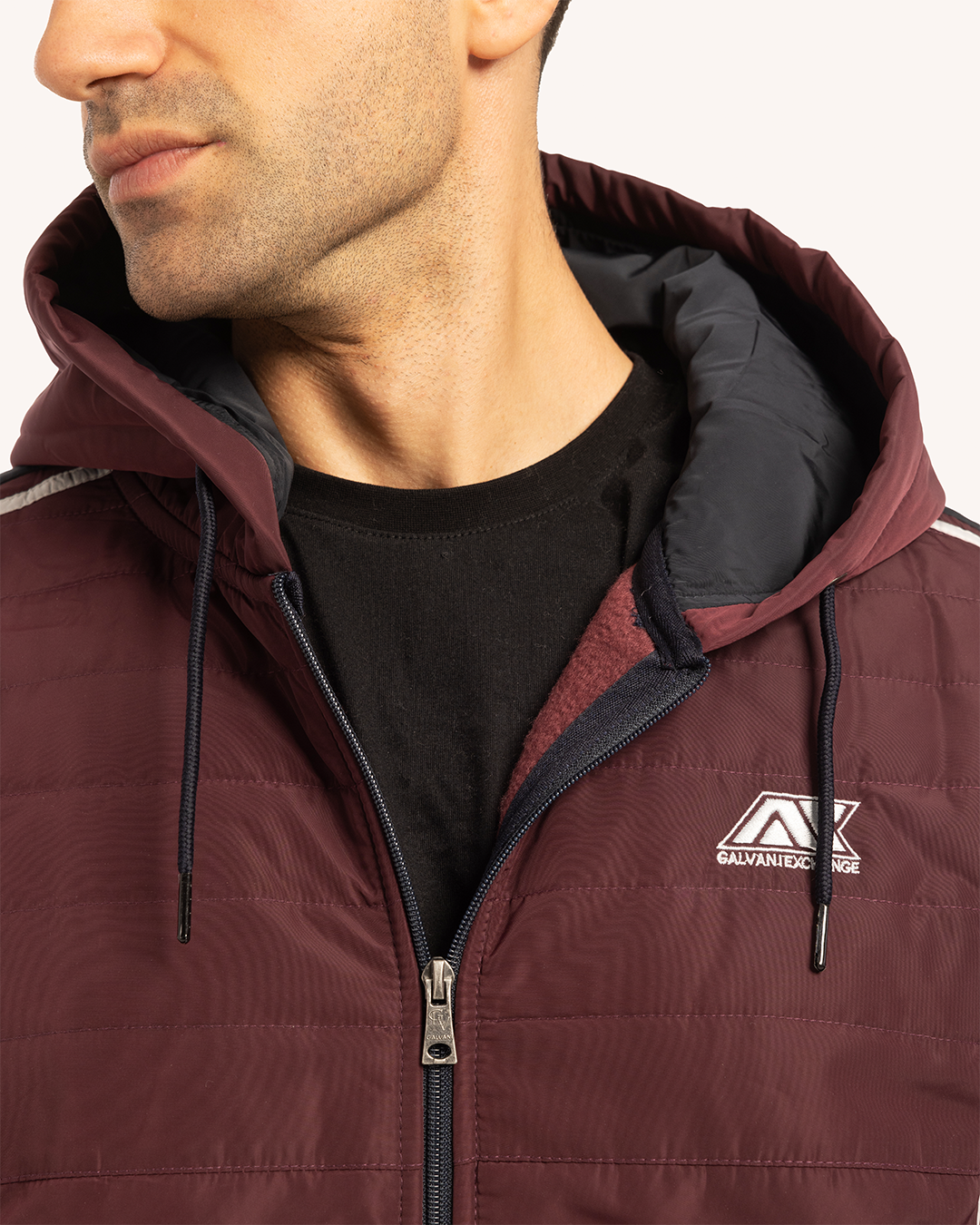 ترينج رجالى ياقة سوستة