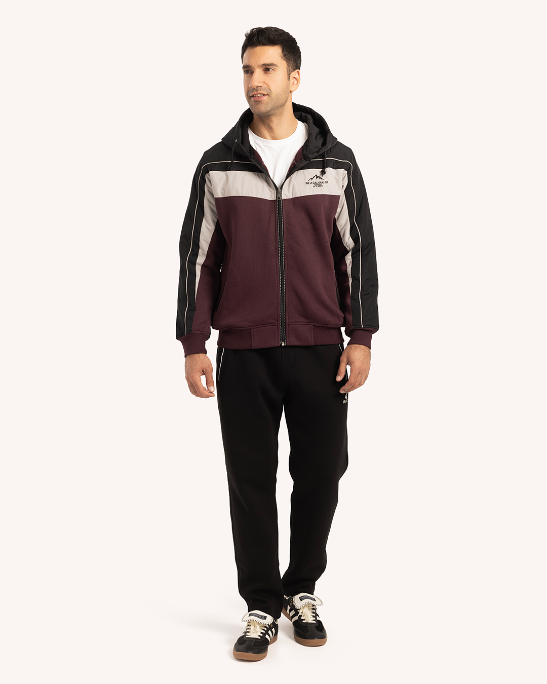 ترينج رجالى ياقة سوستة