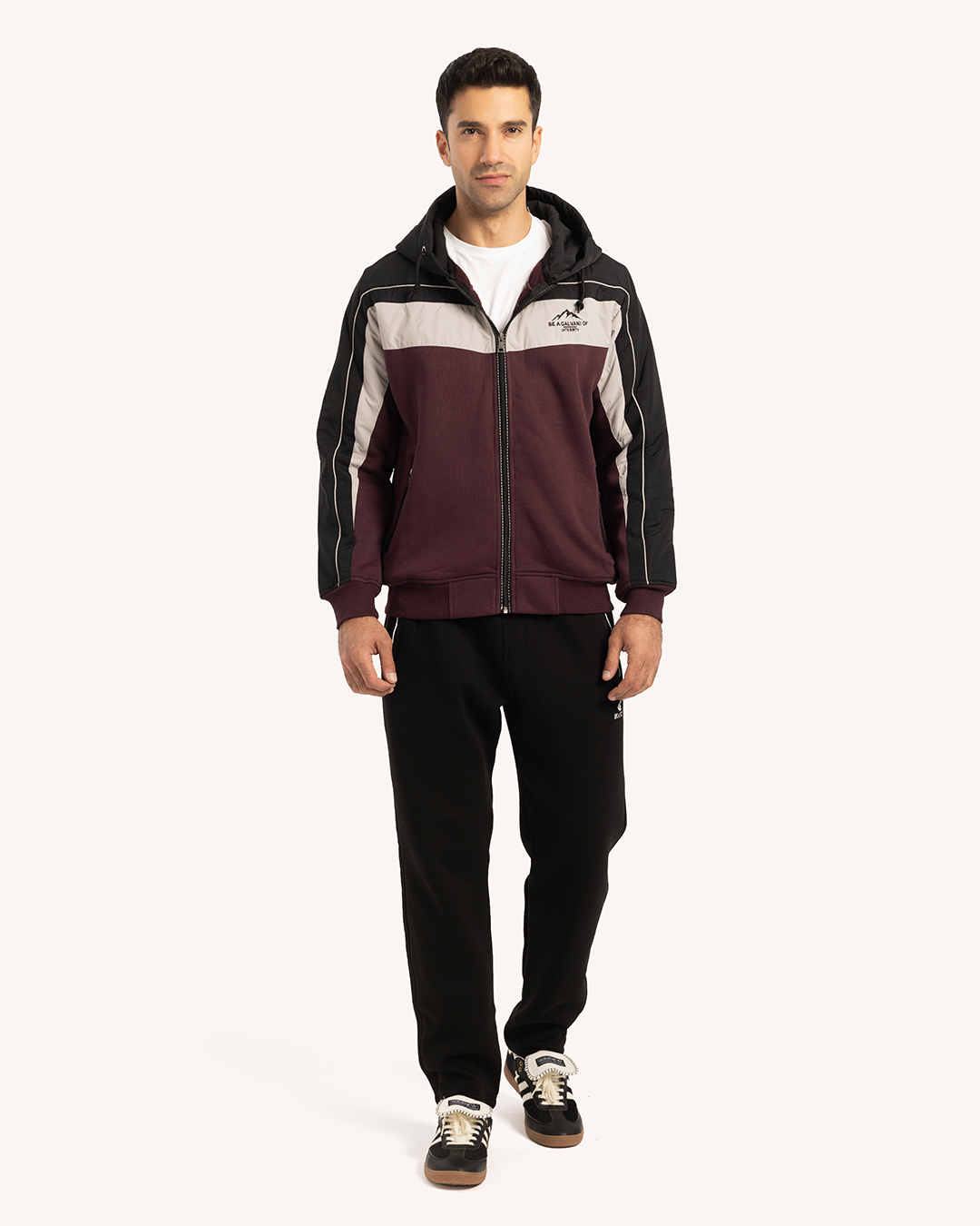 ترينج رجالى ياقة سوستة