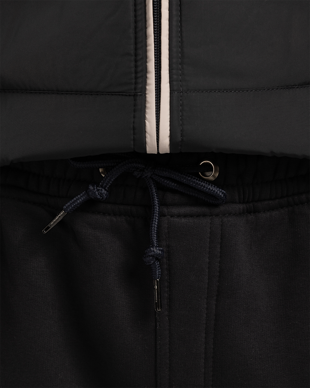 ترينج رجالى ياقة سوستة