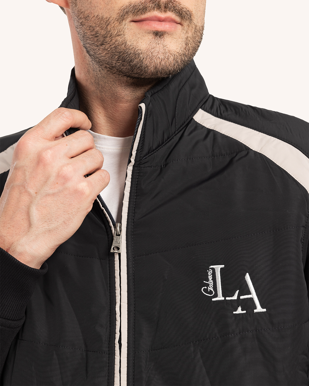 ترينج رجالى ياقة سوستة