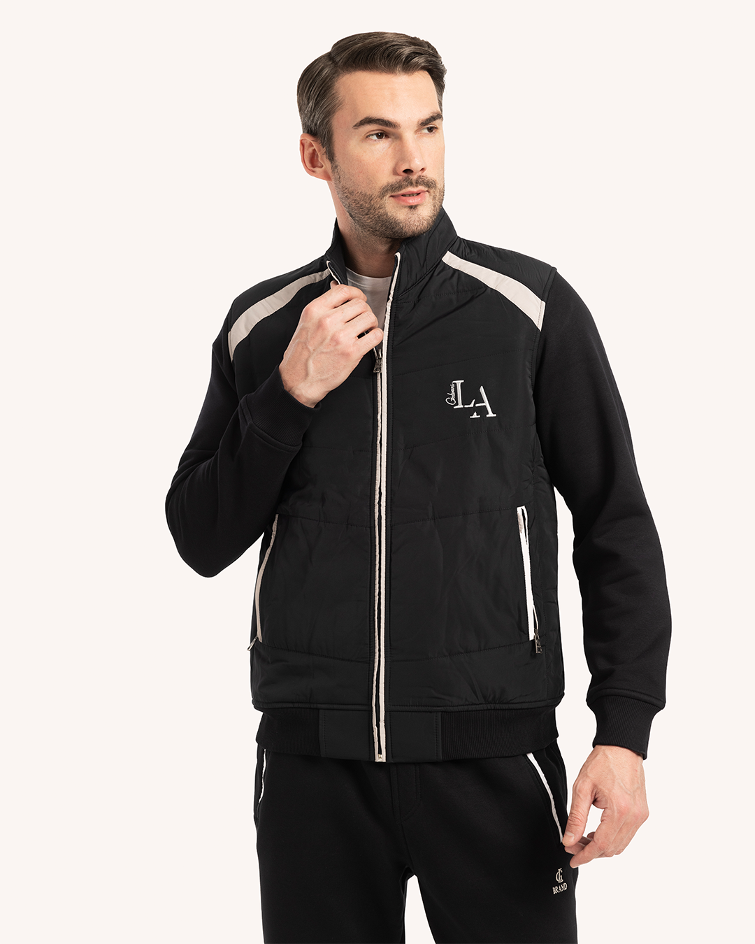 ترينج رجالى ياقة سوستة