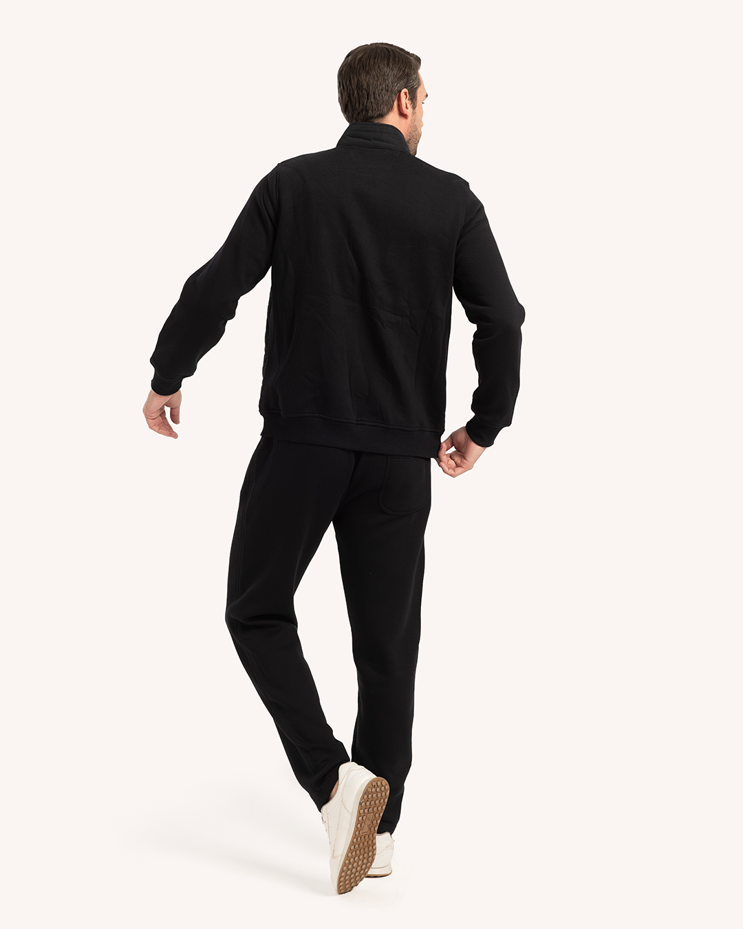 ترينج رجالى ياقة سوستة