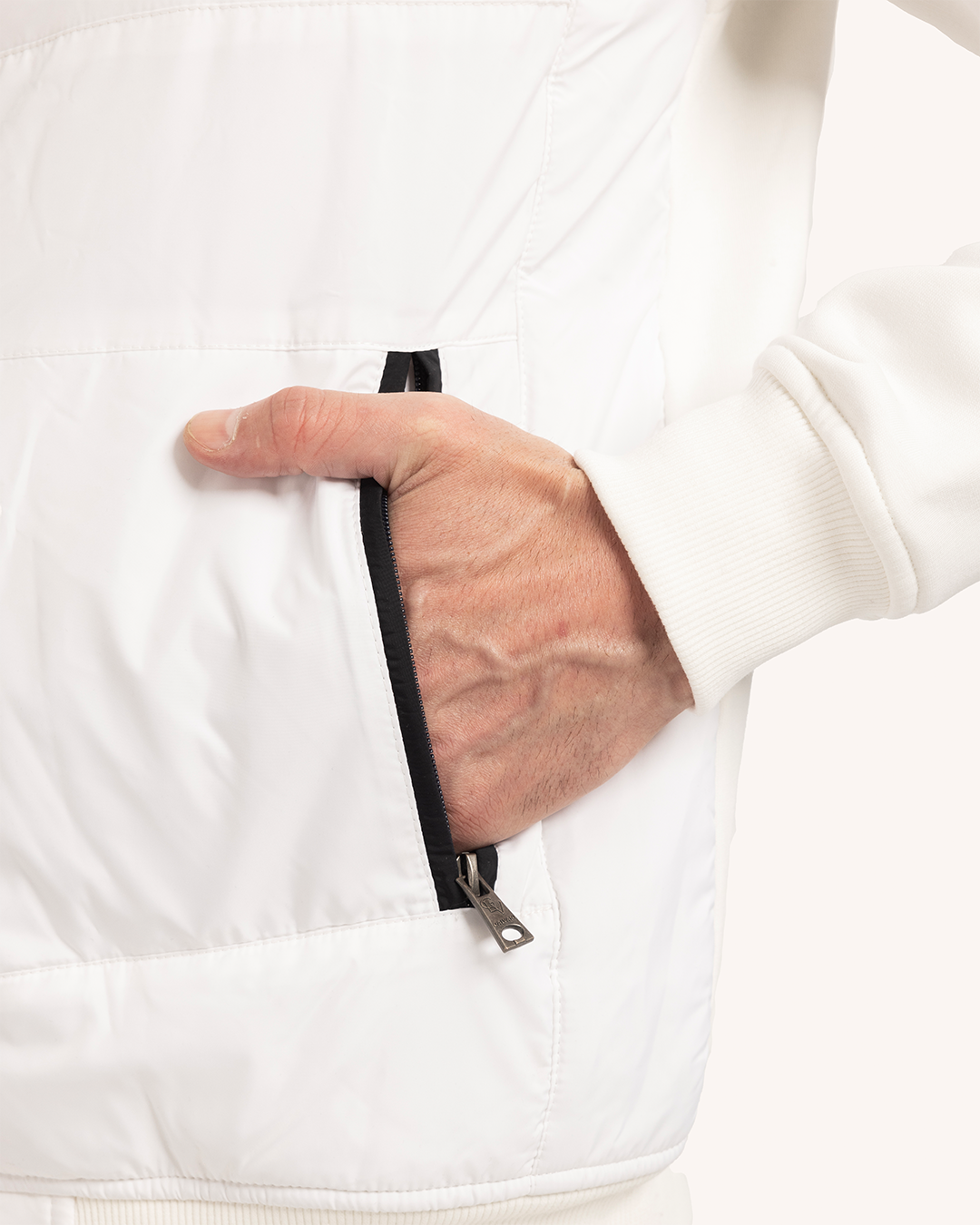 ترينج رجالى ياقة سوستة