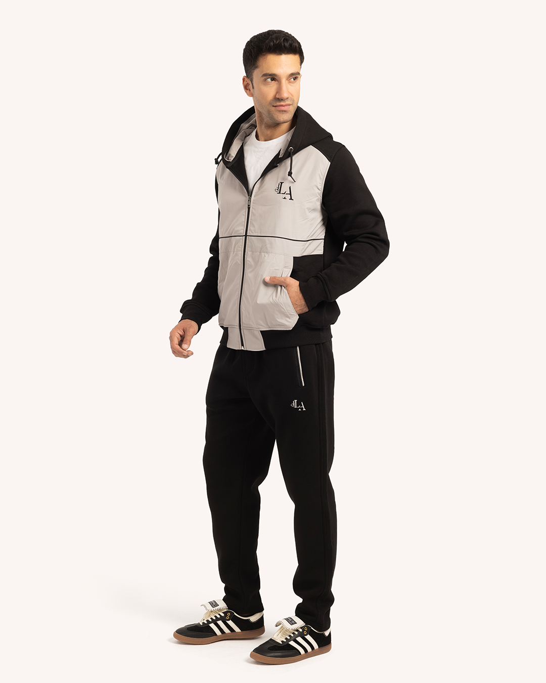 ترينج رجالى ياقة سوستة